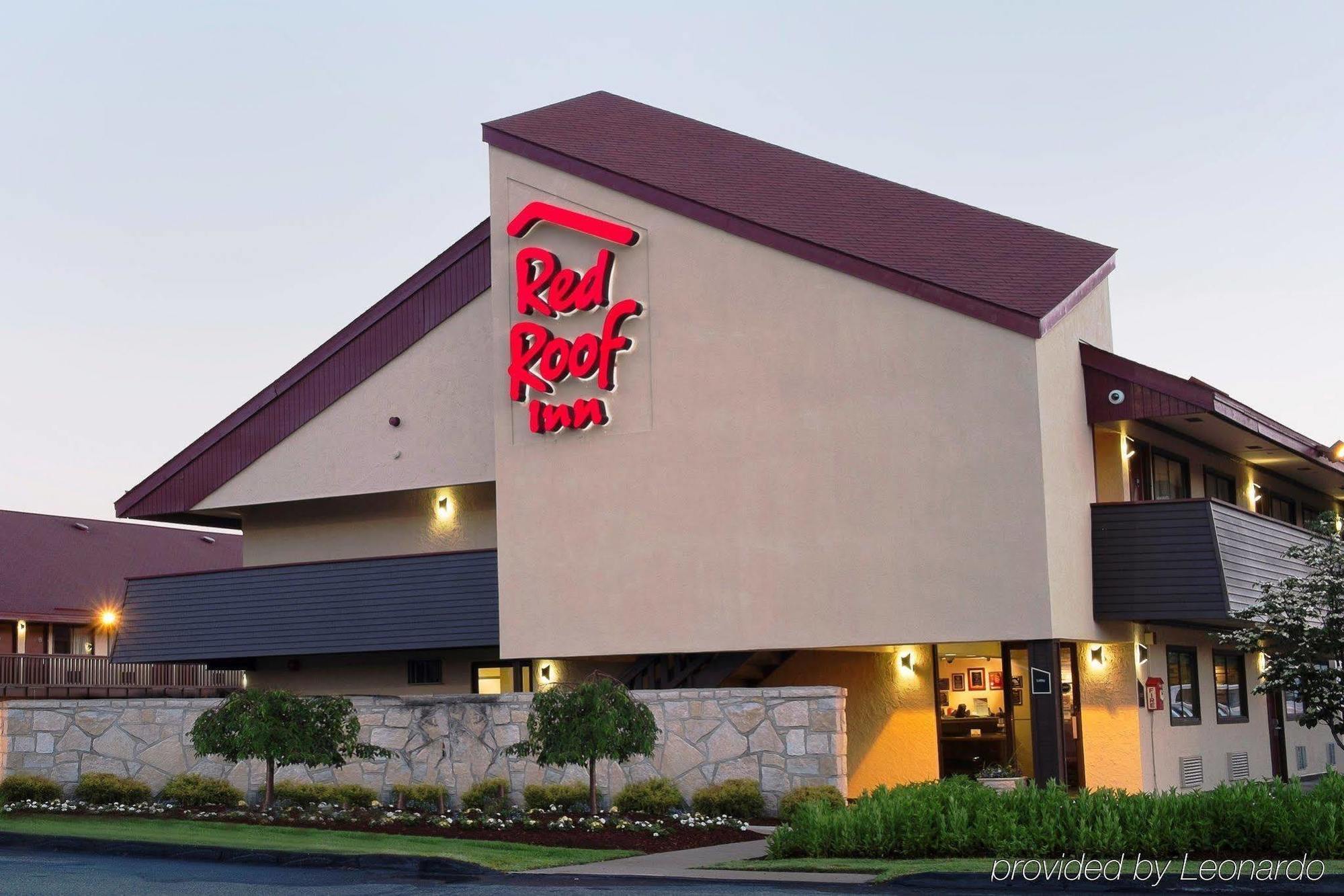Red Roof Inn Plus + Boston - Framingham Bagian luar foto